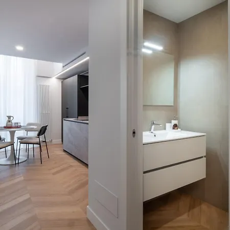 Design On 2 Floors Via Della Spiga Apartamento Milão